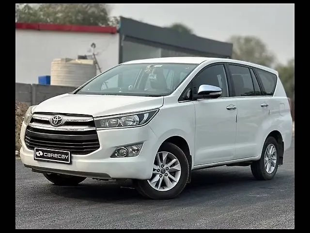 Second Hand Toyota Innova Crysta [2016-2020] 2.8 GX AT 7 STR [2016-2020] in Ahmedabad