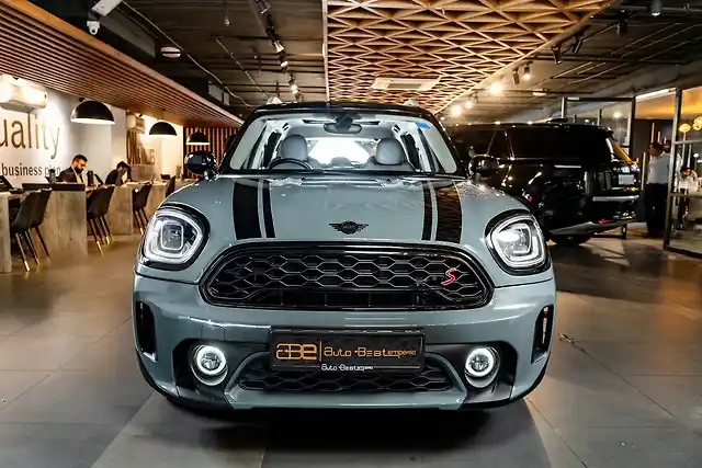 Second Hand Mini Countryman Cooper S in Delhi Second Hand Mini Countryman Cooper S in Delhi