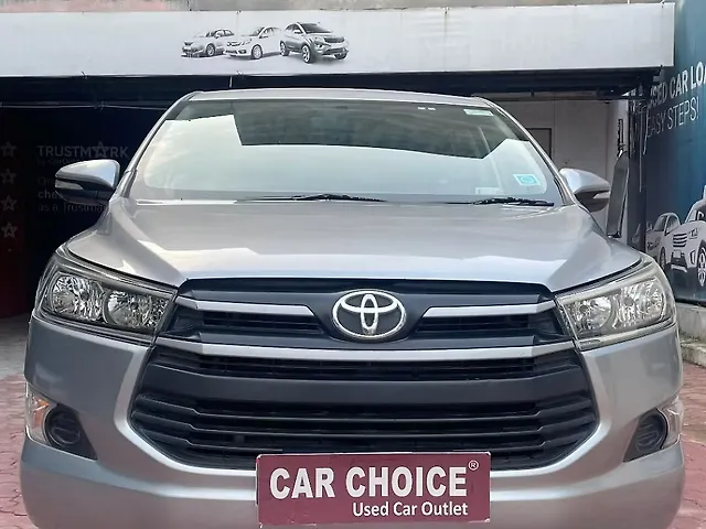 Used Toyota Innova Crysta 2.4 G 8 STR [2016-2017] in Jaipur