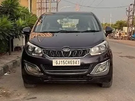 Used 2018 Mahindra Marazzo [2018-2020] M8 7 STR for sale in Vapi