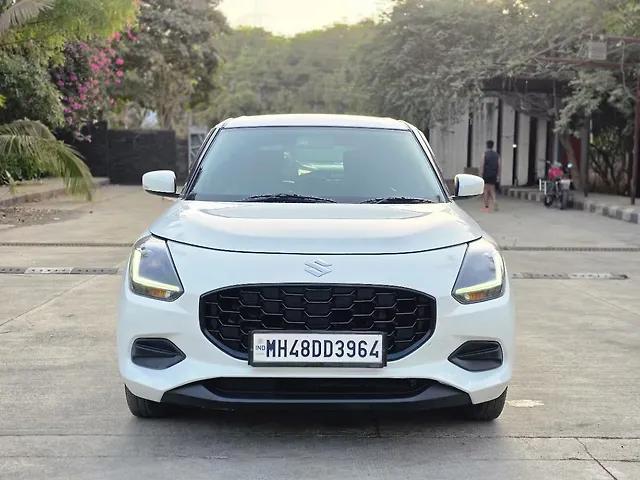 うっちぃ様　BSCDホワイト Used 2025 Maruti Swift ZXi CNG Manual for sale in Mumbai at Rs.8