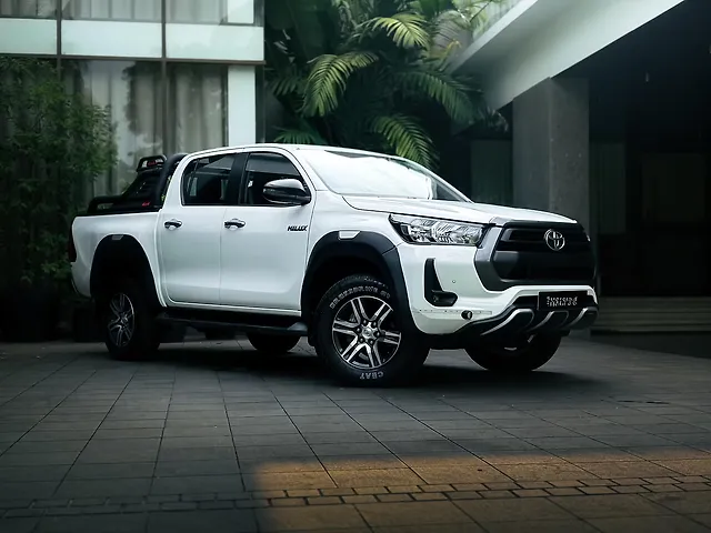Used 2024 Toyota Hilux High Diesel Turbo Manual for sale in