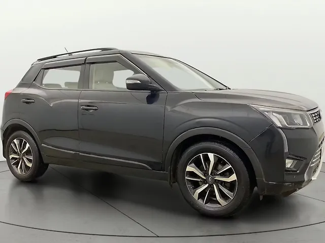 Second Hand Mahindra XUV300 [2019-2024] W8 (O) 1.2 Petrol in Delhi