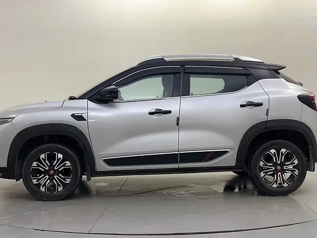 Used 2023 Renault Kiger [2023-2025] RXZ Turbo CVT Dual Tone for