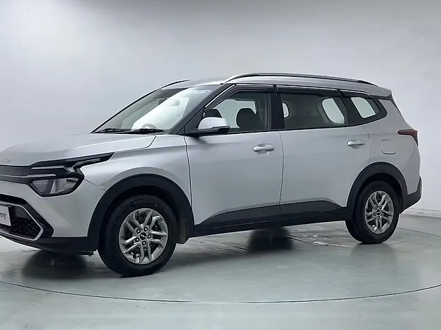 Used 2022 Kia Carens Prestige 1.5 Diesel MT 7 STR for sale in