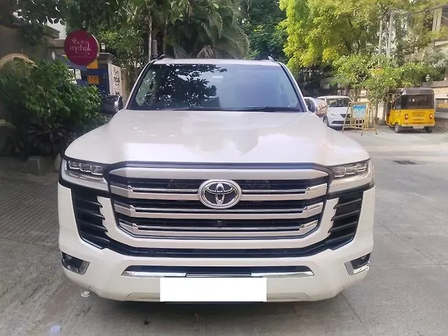 Used 2023 Toyota Land Cruiser ZX Diesel [2023-2025] for sale in