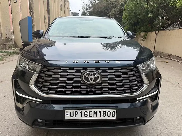 Used 2025 Toyota Innova Hycross ZX Hybrid (Electric + Petrol