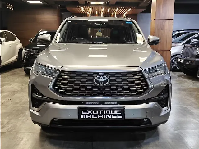 Second Hand Toyota Innova Hycross ZX Hybrid (Electric + Petrol) Automatic (e-CVT) 7 STR in Lucknow