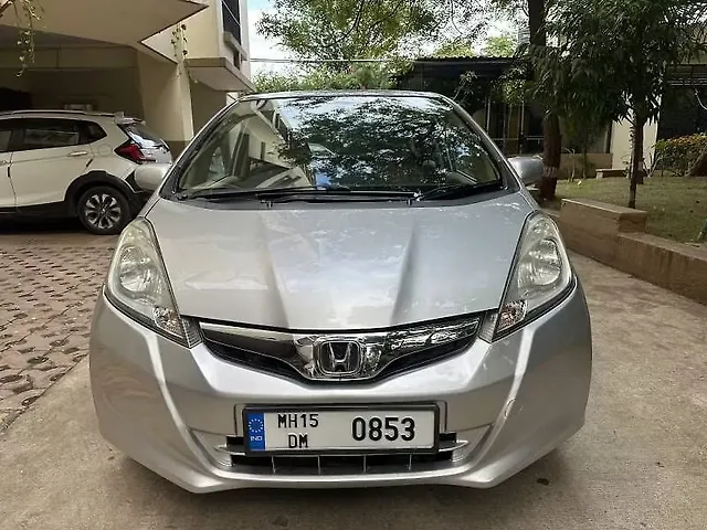 Used 2021 Honda Jazz ZX CVT for sale in Pune at Rs.8,00,000 - CarWale