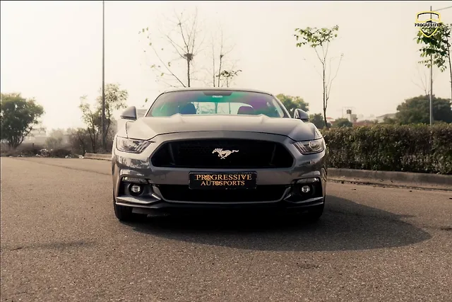 Second Hand Ford Mustang GT Fastback 5.0L v8 in Delhi Second Hand Ford Mustang GT Fastback 5.0L v8 in Delhi