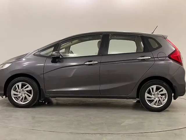 Used 2020 Honda Jazz ZX CVT for sale in Pune at Rs.6,93,000 - CarWale