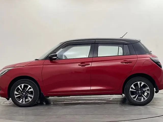 Used 2024 Maruti Swift ZXi Plus Petrol Manual Dual Tone for sale