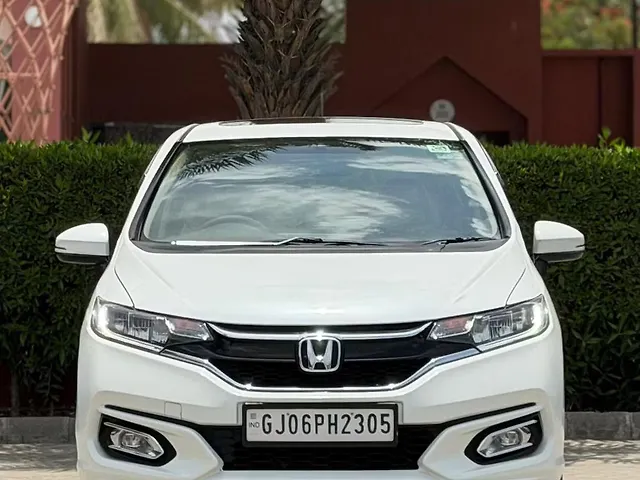 Used 2022 Honda Jazz ZX CVT for sale in Surat at Rs.7,50,000 - CarWale