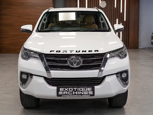 Second Hand Toyota Fortuner [2016-2021] 2.8 4x2 MT [2016-2020] in Lucknow