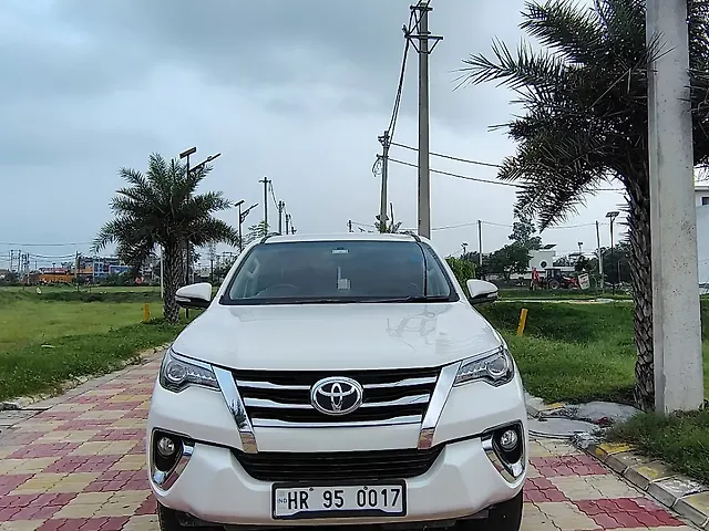 Second Hand Toyota Fortuner [2016-2021] 2.8 4x2 AT [2016-2020] in Karnal