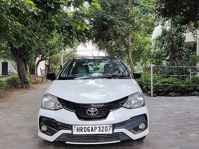 Second Hand Toyota Etios Liva V Dual Tone in Karnal