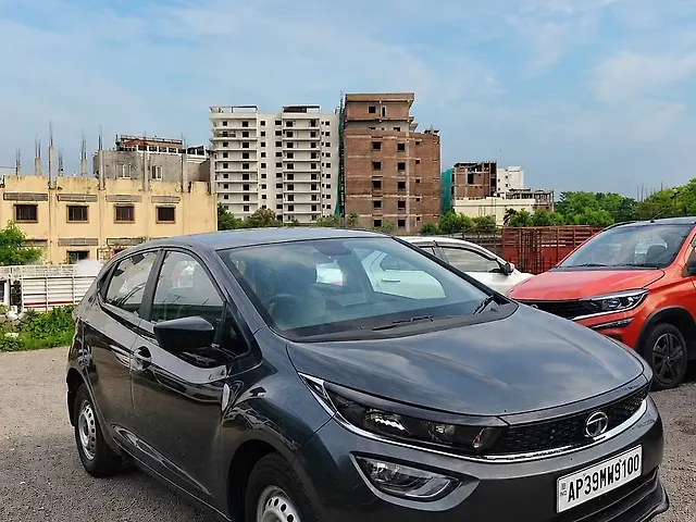 Second Hand Tata Altroz [2020-2025] XE Petrol [2020-2023] in Hyderabad