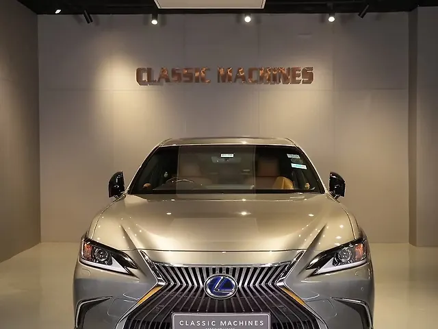 Second Hand Lexus Old Generation ES 2018 300h Exquisite [2020-2021] in Delhi