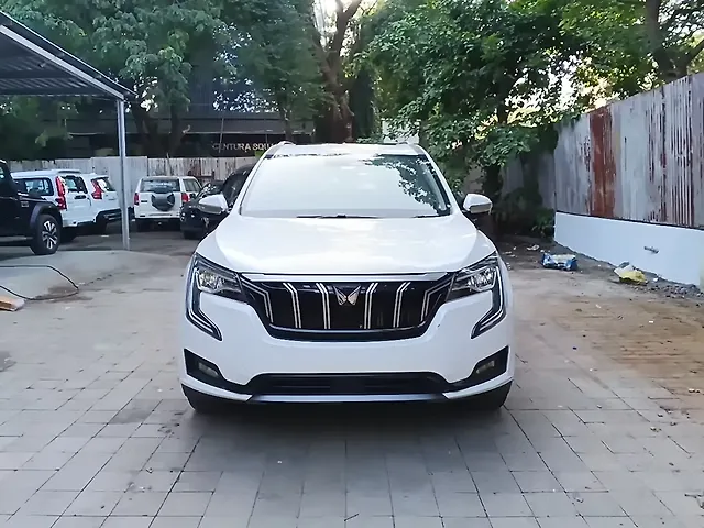 Second Hand Mahindra Old Generation XUV700 AX7 Luxury Pack 2WD Diesel 2.2L Turbo Manual 7 STR in Thane