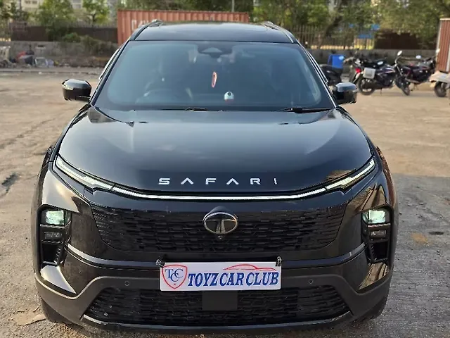 Second Hand Tata Safari Accomplished X Plus Dark Diesel 2.0L Turbo Automatic 7 STR in Mumbai