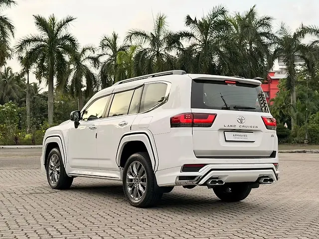 Used 2022 Toyota Land Cruiser ZX Diesel [2022] for sale in Kochi
