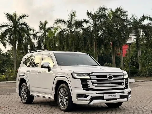 Used 2022 Toyota Land Cruiser ZX Diesel [2022] for sale in Kochi