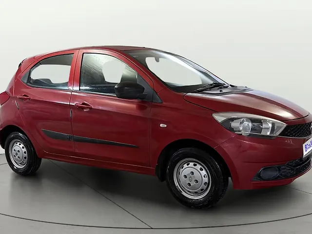 Tata Tiago Revotron XM Tata Tiago Revotron XM