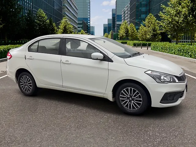 Maruti Suzuki Ciaz Sigma Hybrid 1.5 [2018-2020]