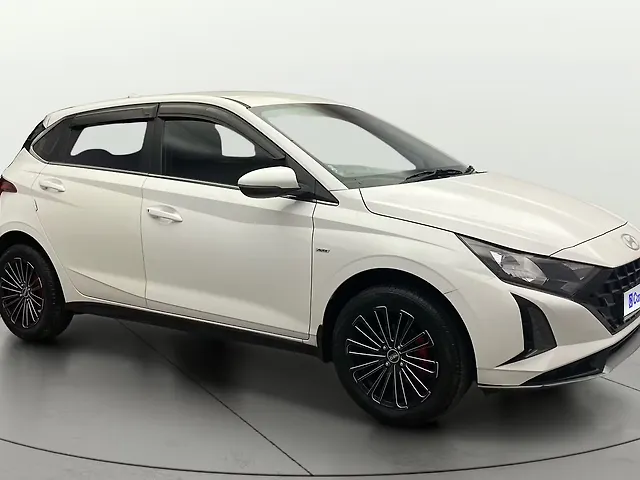 Hyundai i20 Sportz (O) 1.2 IVT [2024-2025]