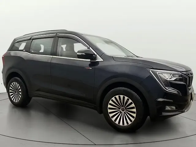 Mahindra Old Generation XUV700 AX 5 Petrol AT 5 STR [2021]
