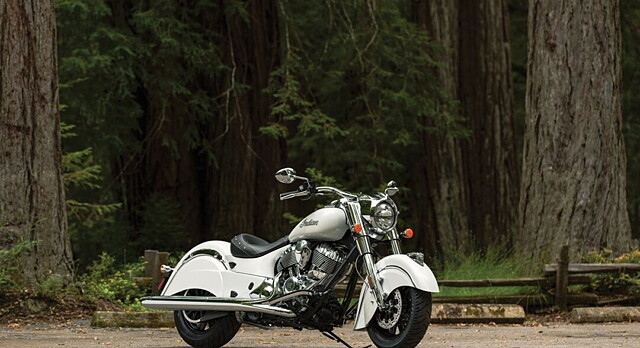 Indian Motorcycles introduces new paint schemes for 2016 line-up - BikeWale