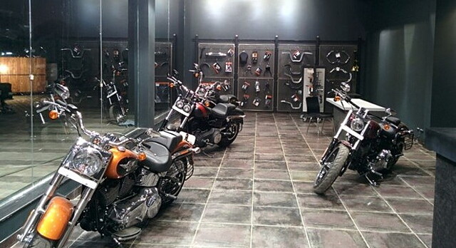  Harley Davidson opens a new showroom in Nagpur BikeWale