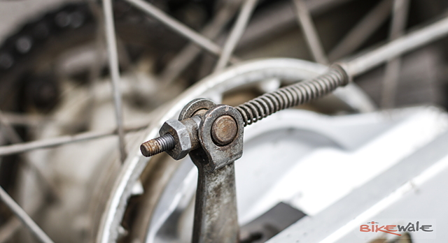 How to adjust the drum brakes on your two-wheeler | Maintenance Tips ...