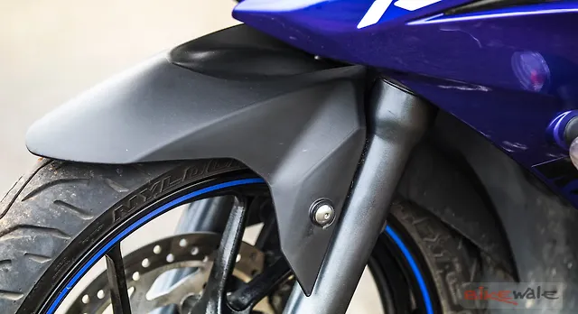Yamaha YZF-R15 V3.0 First Ride Review - BikeWale