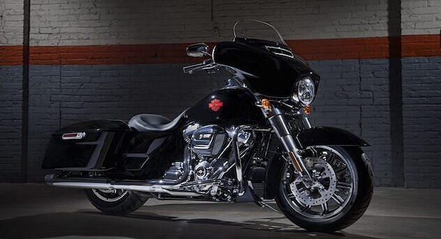 Harley-Davidson Electra Glide Standard unveiled - BikeWale