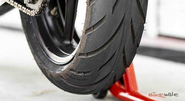 apache bike front tyre price