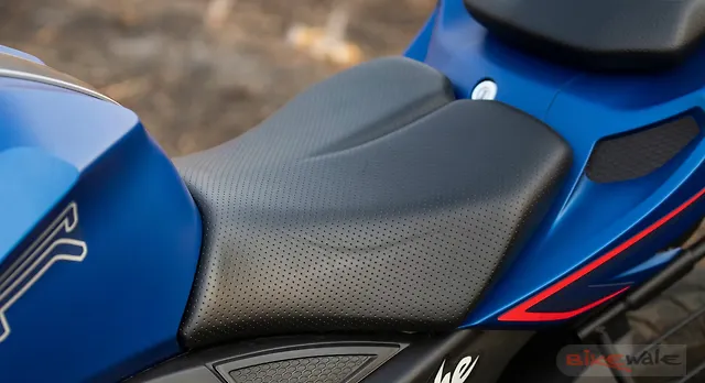 apache rtr 200 seat cover