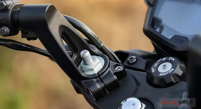 apache rtr 180 handle lock set price