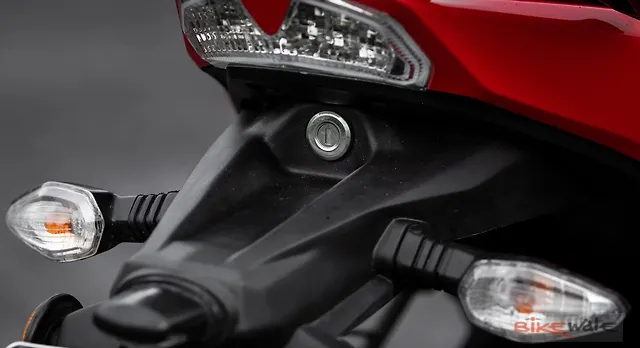 Apache rtr 160 tail panel price Clearance