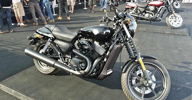 Harley Davidson Street 750 unveiled in India - BikeWale