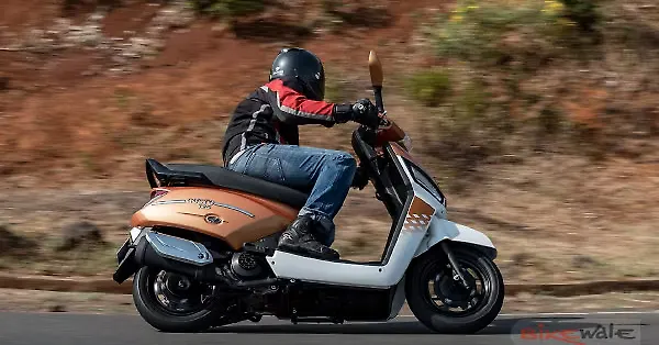 Government could lower minimum age for riders of gearless scooters