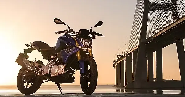 bmw g310r showroom