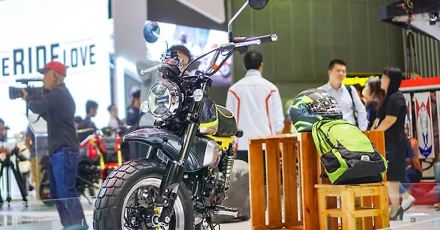 ショー Honda EV-Cub concept unveiled at 2016 Bangkok International