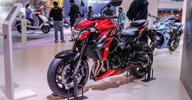 Suzuki GSX-S750 vs Kawasaki Z900 vs Triumph Street Triple
