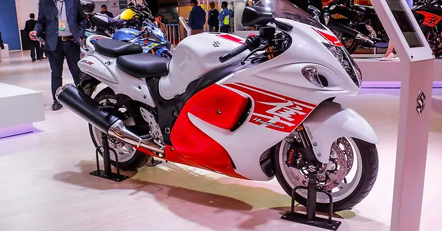 Suzuki-Hayabusa-Front-