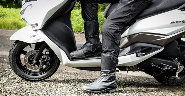 moped boots