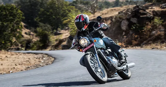 2019 Jawa Forty Two Review Photo Gallery - BikeWale