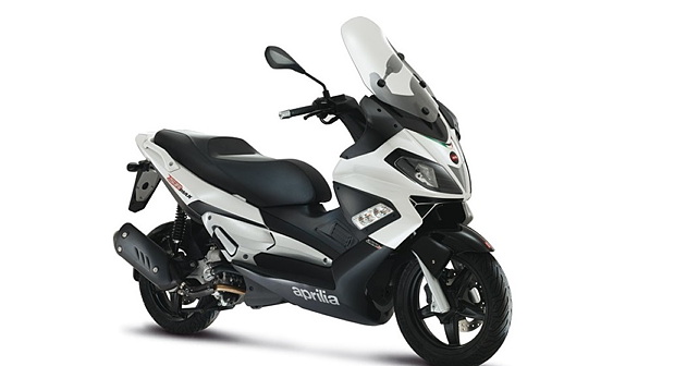 aprilia scooty price