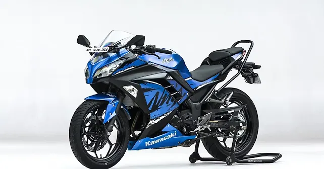 Kawasaki-Ninja-300-Exterior-
