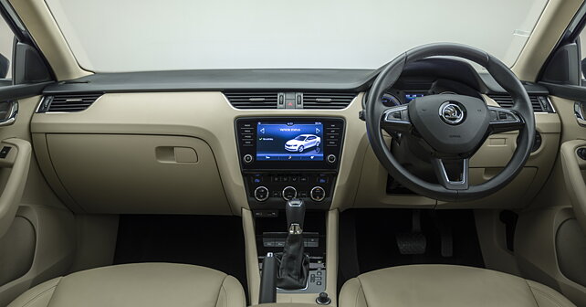 Skoda Octavia Photo, Dashboard Image - CarWale